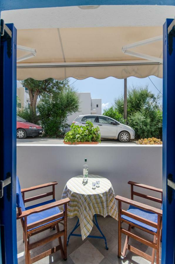 安东尼公寓 Naxos City 外观 照片