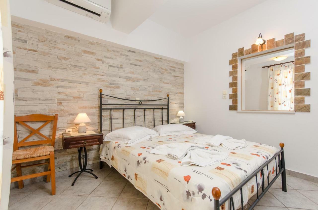 安东尼公寓 Naxos City 外观 照片