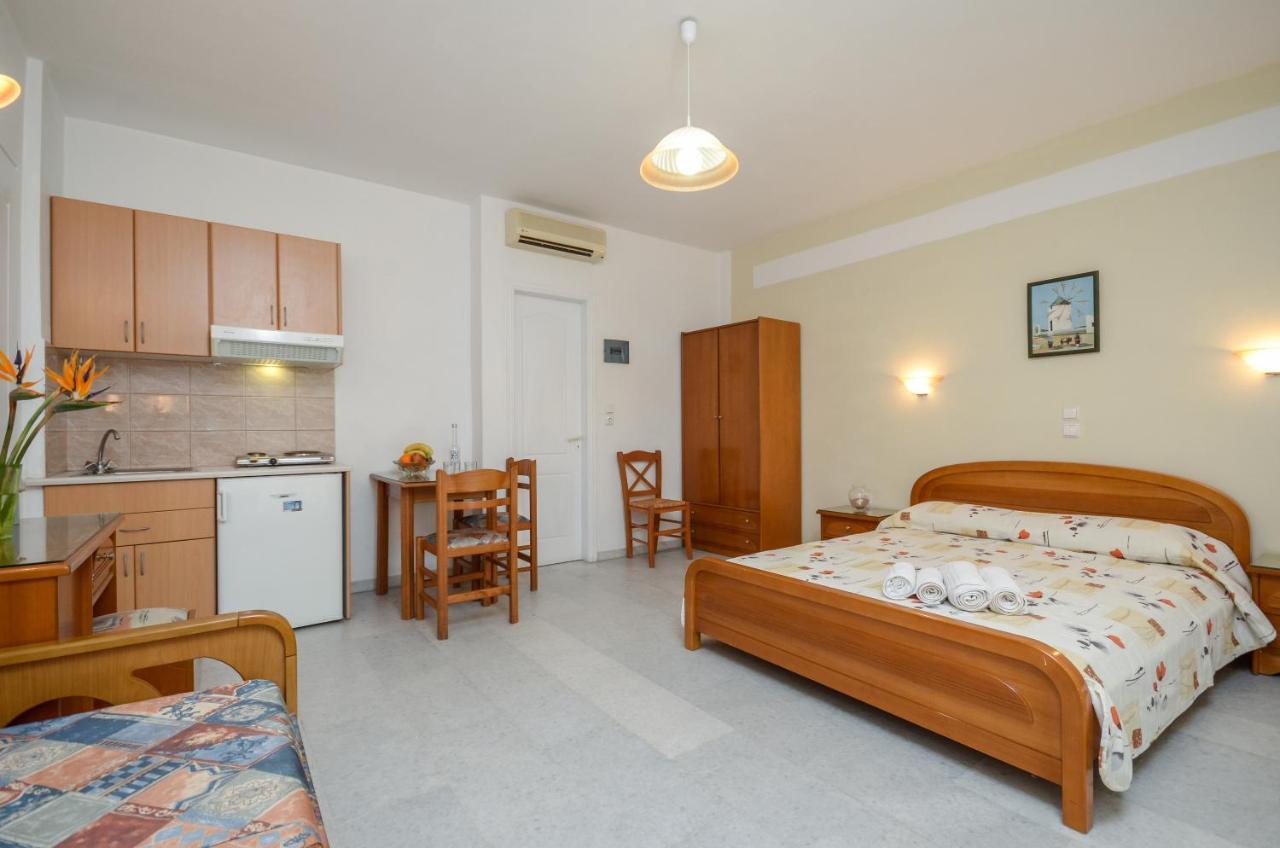 安东尼公寓 Naxos City 外观 照片